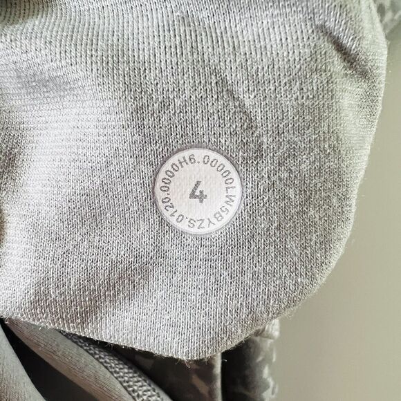 LULULEMON ATHLETICA City Camo Silver Drop Mult Align HR Pant 28" Leggings - US 4 - Picture 7 of 8